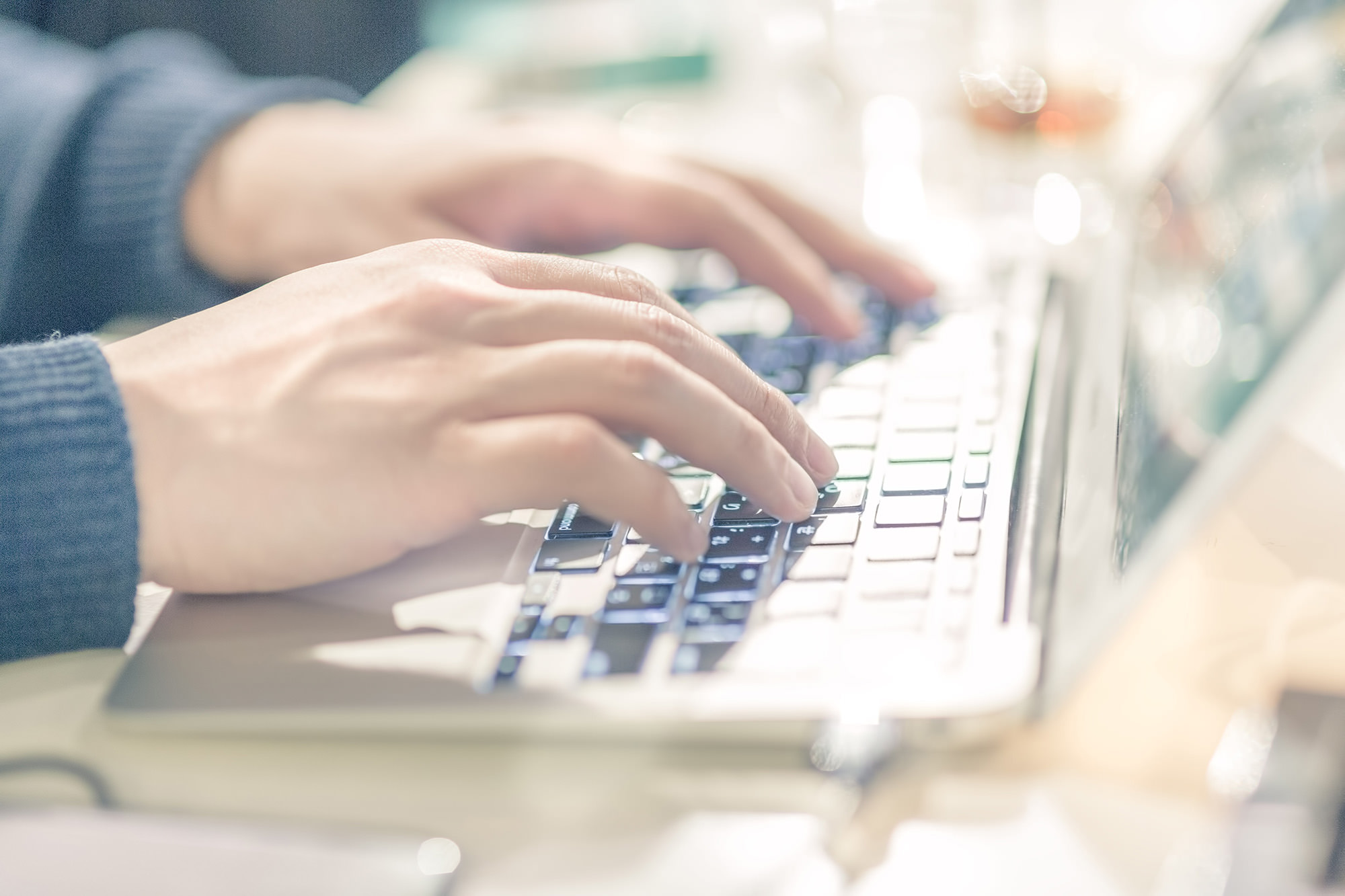 課題解決ビジネスコンサル × マネジメント業務実務サポート